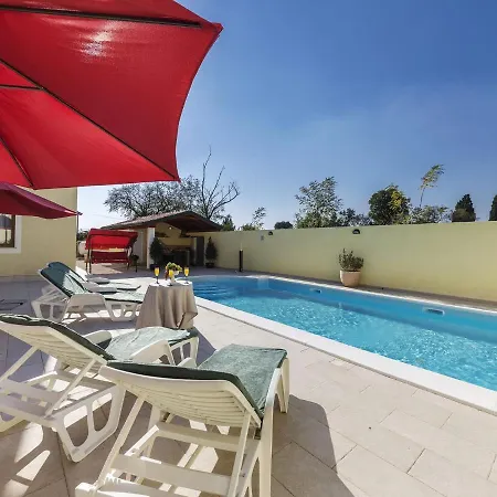 Villa In Marmajola With Private Pool *