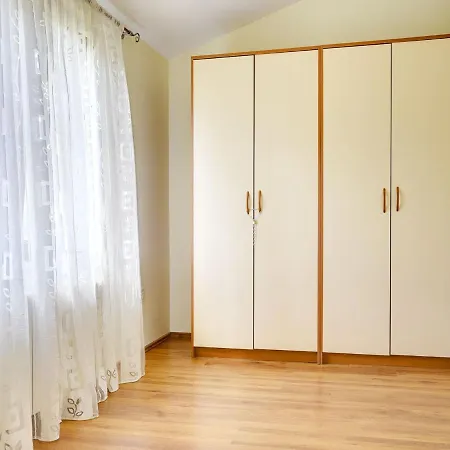 Vila In Marmajola With Private Pool