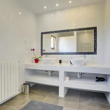 Villa In Marmajola With Private Pool *
