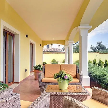 In Marmajola With Private Pool Vila Vodnjan