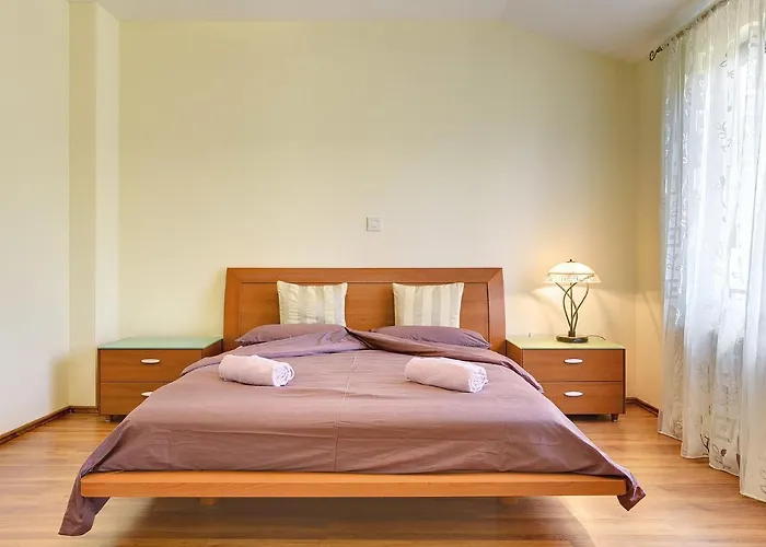 Villa In Marmajola With Private Pool *