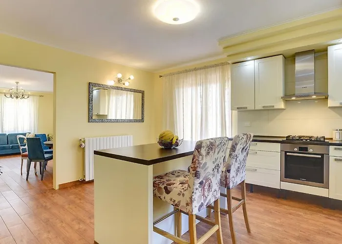 Villa In Marmajola With Private Pool Vodnjan